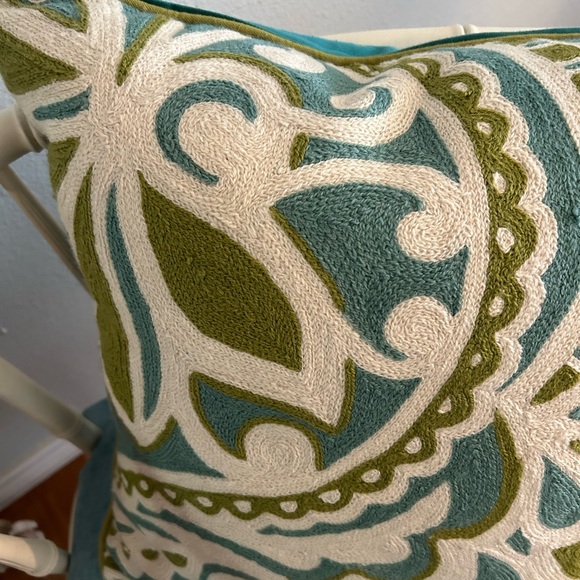 Anthropologie Crewel Pillow Covers - Picture 12 of 13